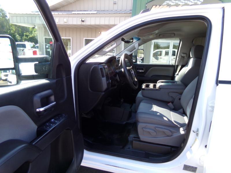 GMC Sierra 2500HD Base Crew Cab 4WD 2016