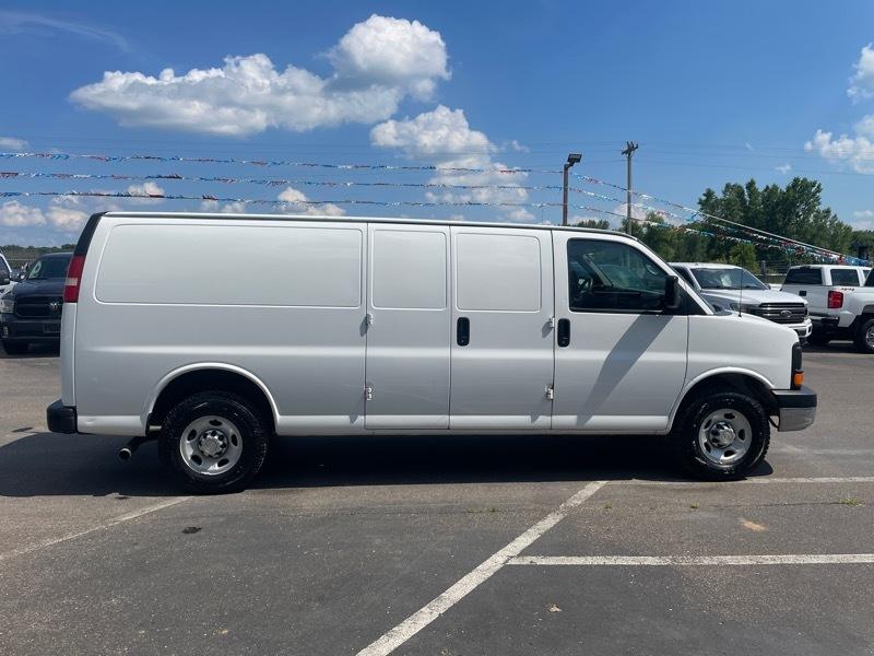 Chevrolet Express 3500 Cargo Extended 2010