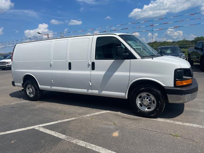 Chevrolet Express 3500 Cargo Extended 2010