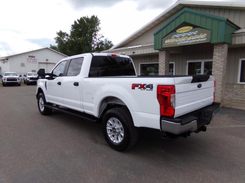 Ford F-250 SD XLT Crew Cab 4WD 2021