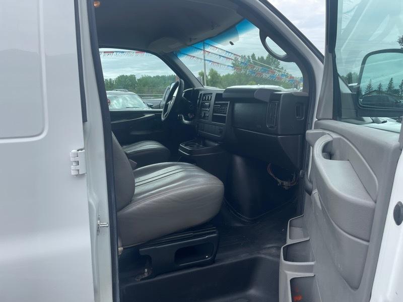 Chevrolet Express 3500 Cargo Extended 2010
