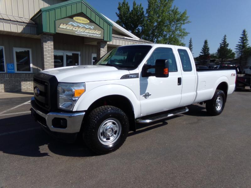 Ford F-350 SD XL SuperCab Long Bed 4WD 2013
