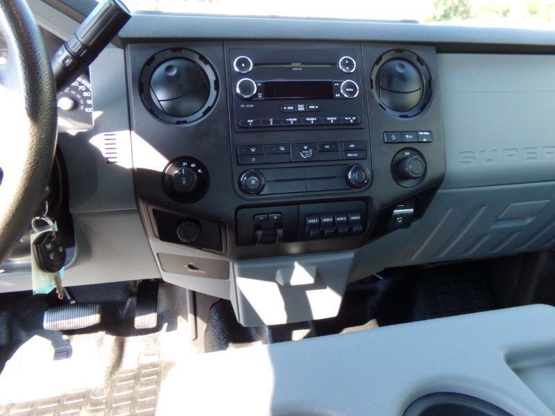Ford F-350 SD XL SuperCab Long Bed 4WD 2013