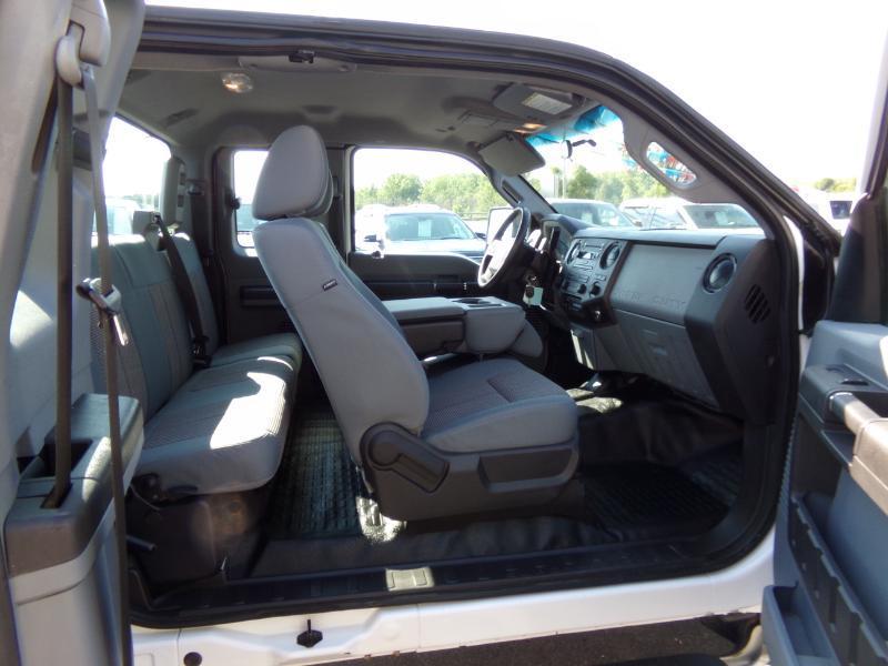 Ford F-350 SD XL SuperCab Long Bed 4WD 2013