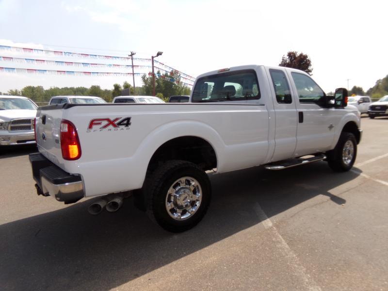 Ford F-350 SD XL SuperCab Long Bed 4WD 2013