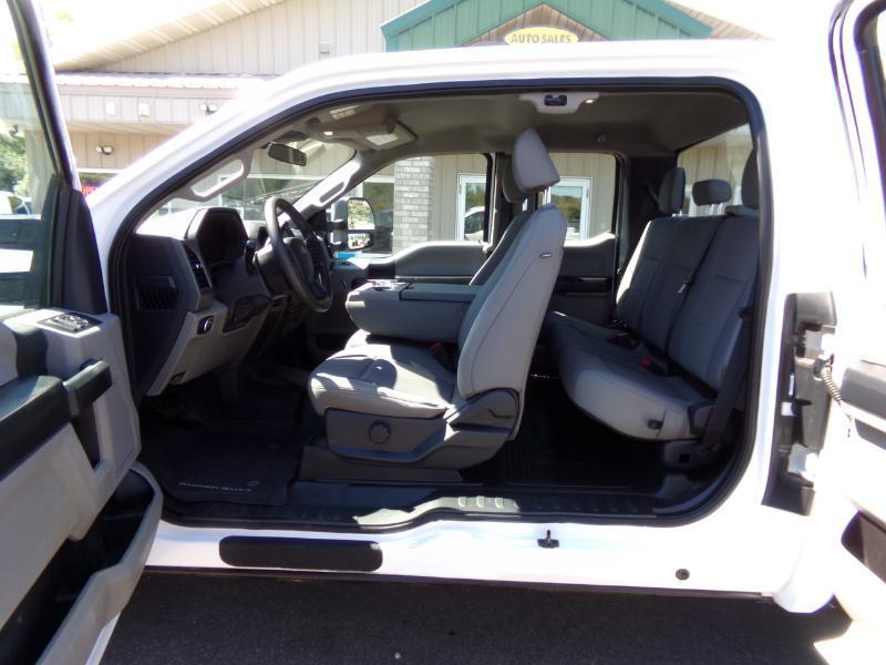 Ford F-250 SD XL SuperCab SWB 4WD 2022