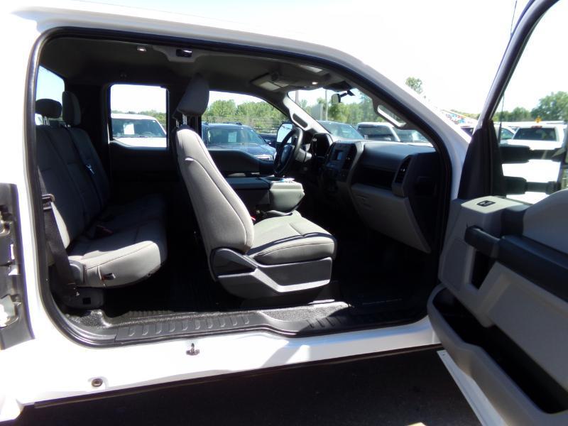 Ford F-250 SD XL SuperCab SWB 4WD 2022