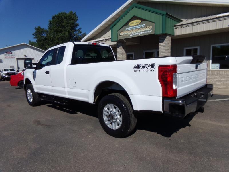 Ford F-350 SD XL SuperCab Long Bed 4WD 2021