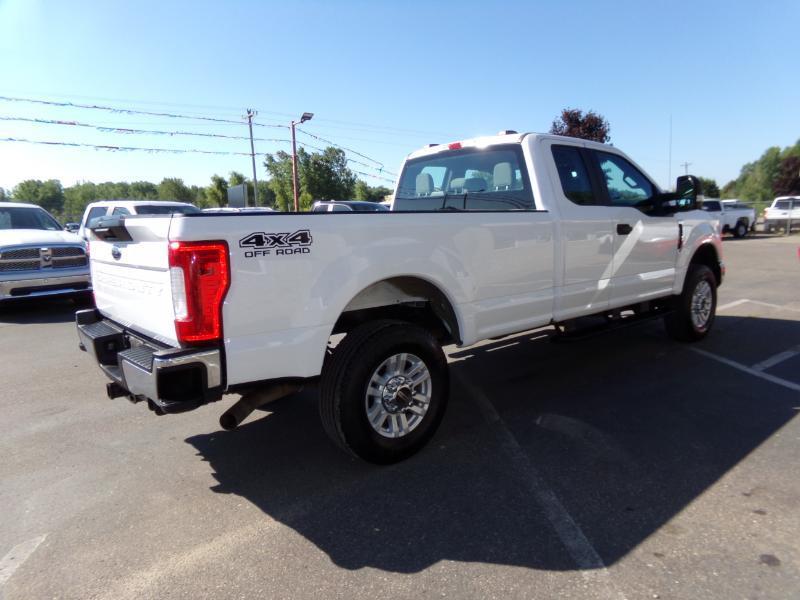 Ford F-350 SD XL SuperCab Long Bed 4WD 2021