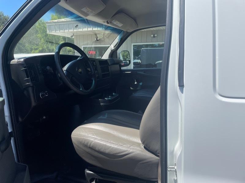 Chevrolet Express 3500 Cargo Extended 2010