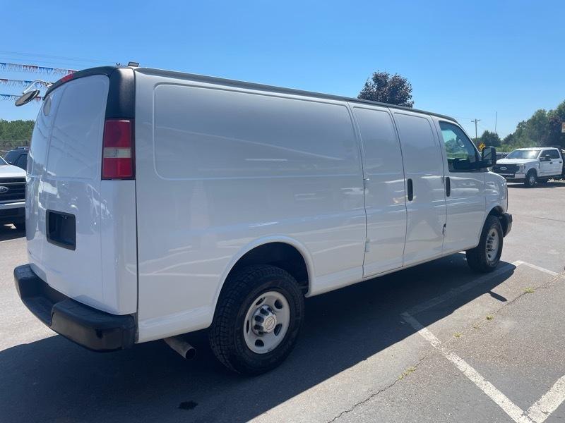 Chevrolet Express 3500 Cargo Extended 2010