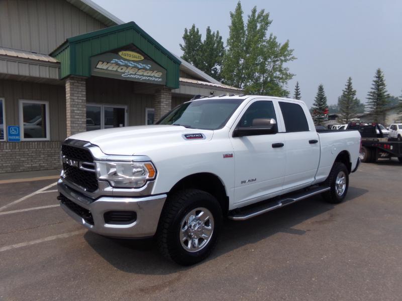 RAM 2500 Tradesman Crew Cab SWB 4WD 2022