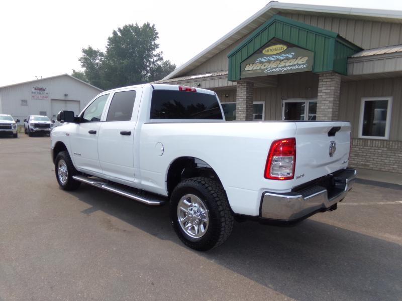 RAM 2500 Tradesman Crew Cab SWB 4WD 2022