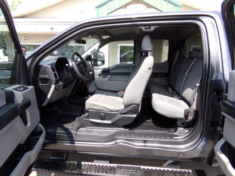Ford F-250 SD XL SuperCab LWB 4WD 2018