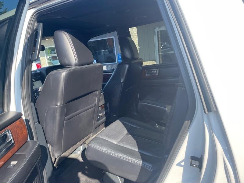 Lincoln Navigator Select 4WD 2016