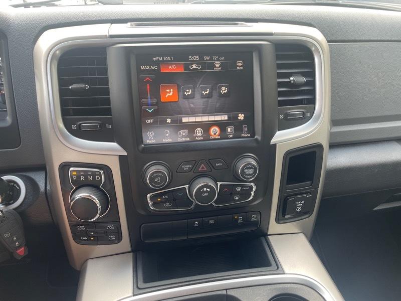 RAM 1500 4WD Crew Cab 149" Big Horn 2016