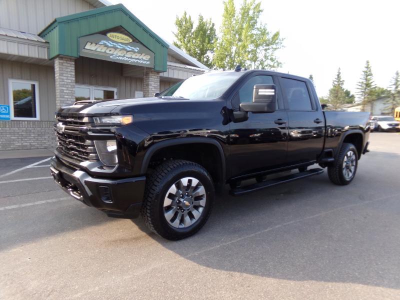 Chevrolet Silverado 2500HD Custom Crew Cab Short Box 4WD 2024
