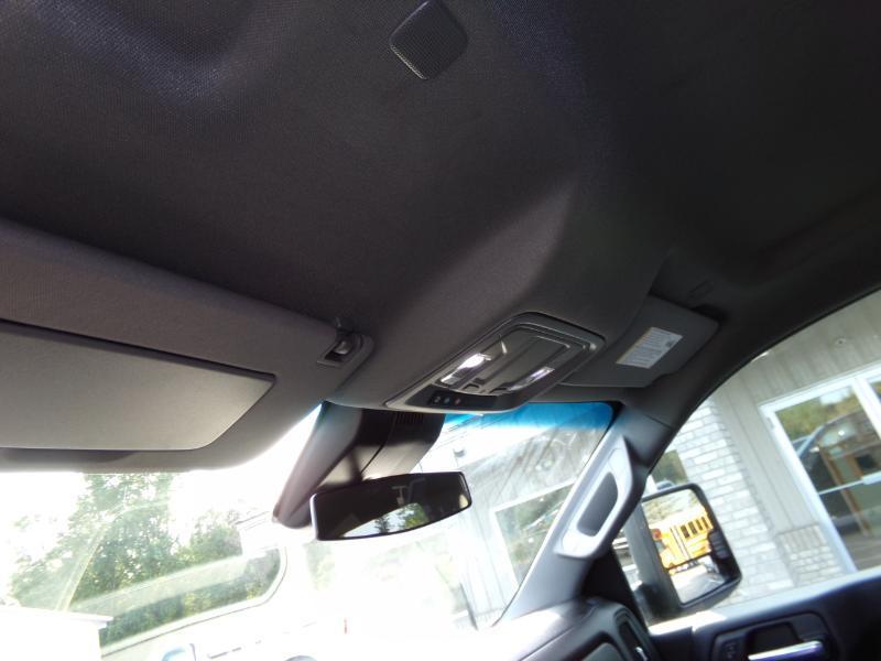 Chevrolet Silverado 2500HD Custom Crew Cab Short Box 4WD 2024