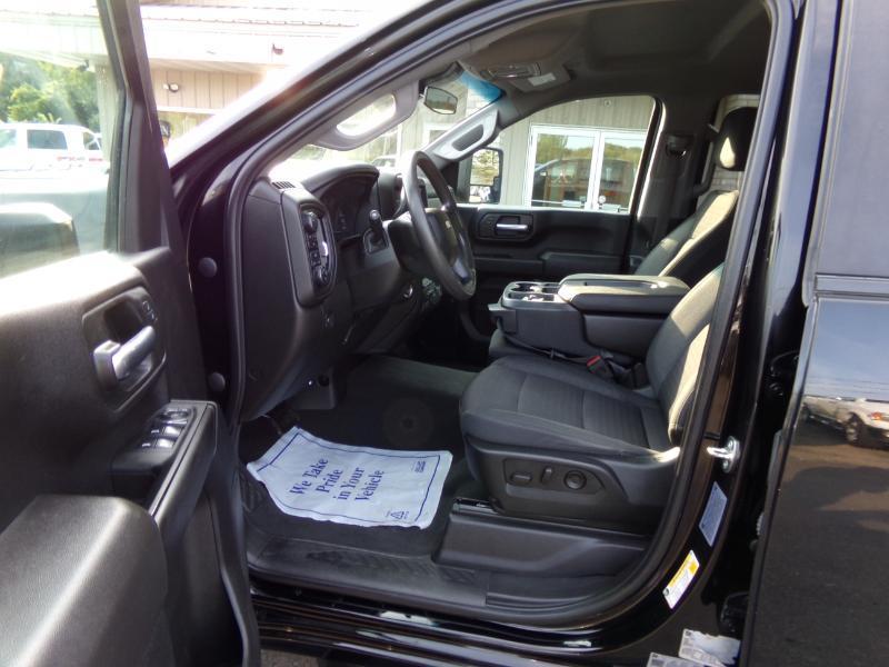 Chevrolet Silverado 2500HD Custom Crew Cab Short Box 4WD 2024