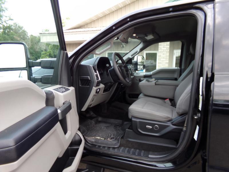 Ford F-250 SD XLT Crew Cab 4WD 2017