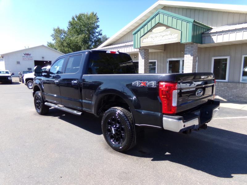 Ford F-250 SD XLT Crew Cab 4WD 2017