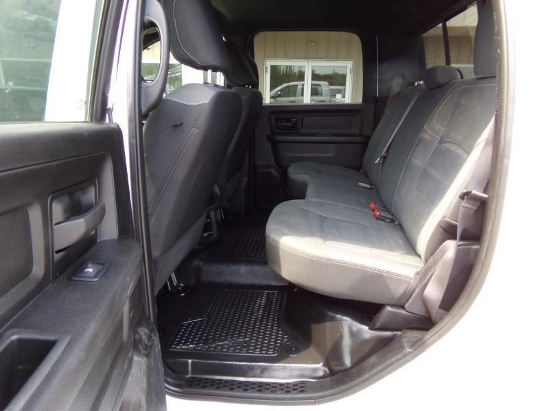 RAM 3500 Tradesman Crew Cab 4WD DRW 2022