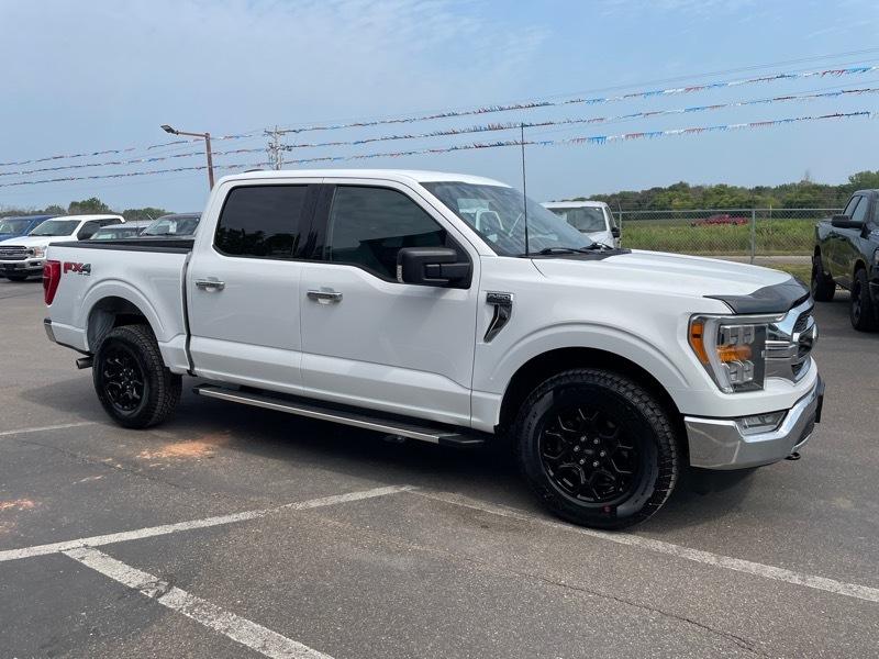 Ford F-150 4WD SuperCrew 145" XLT 2022