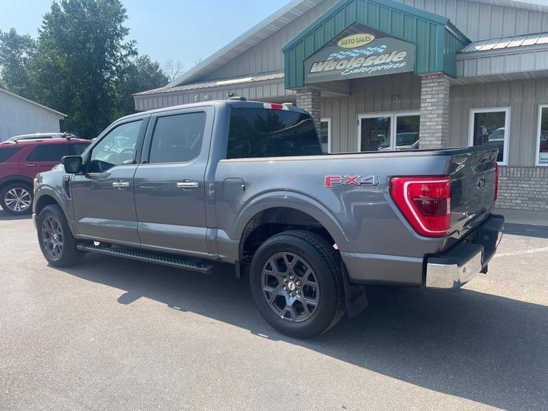Ford F-150 4WD SuperCrew 145" XLT 2022