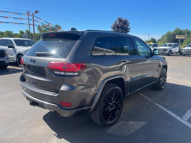 Jeep Grand Cherokee Laredo 4WD 2019