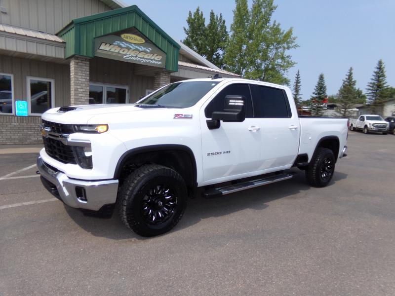 Chevrolet Silverado 2500HD LT Crew Cab Short Box 4WD 2024