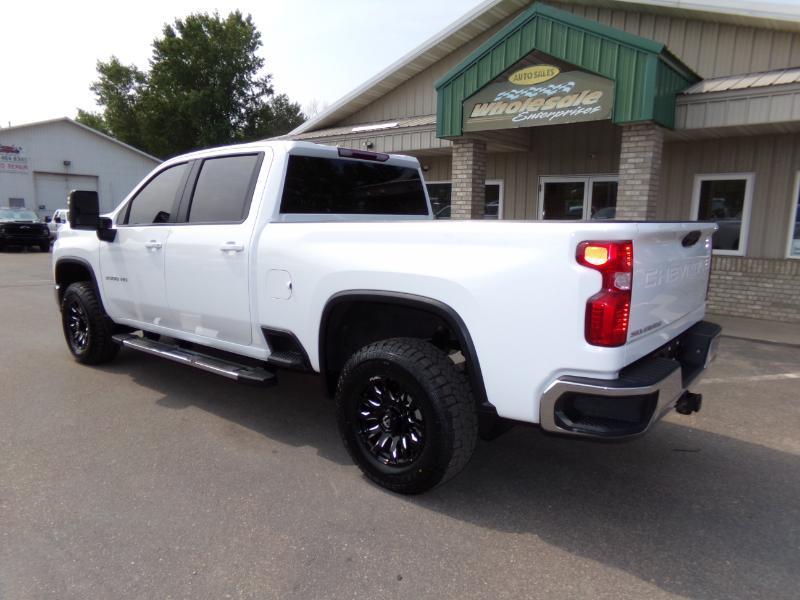 Chevrolet Silverado 2500HD LT Crew Cab Short Box 4WD 2024