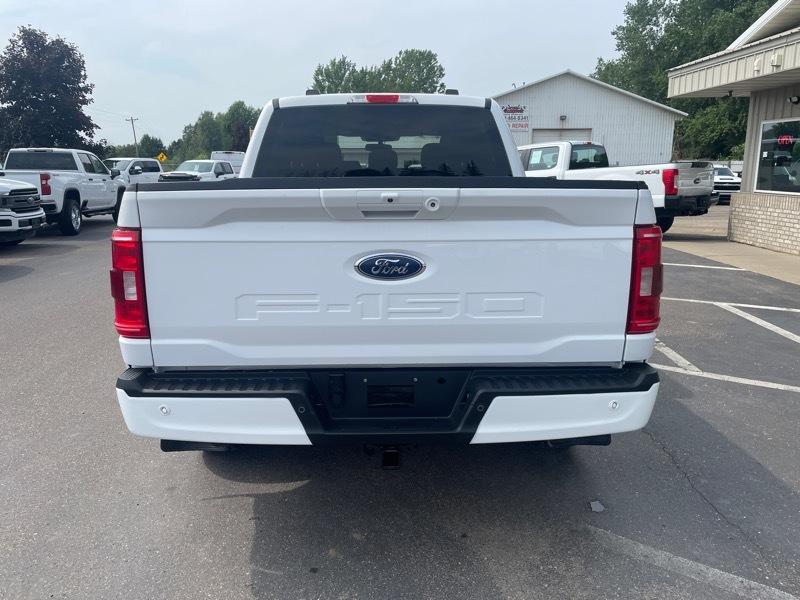 Ford F-150 4WD SuperCrew 145" XLT 2021