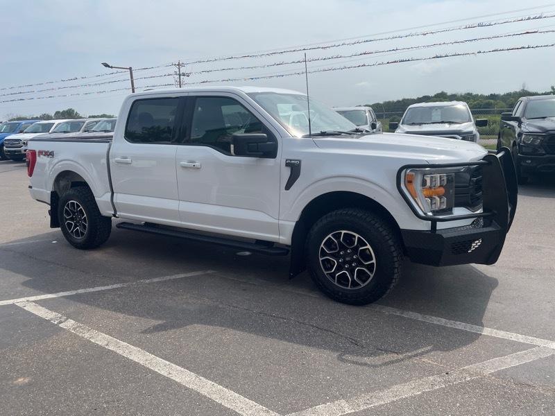 Ford F-150 4WD SuperCrew 145" XLT 2021