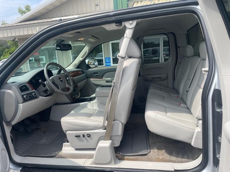Chevrolet Silverado 1500 LTZ Ext. Cab Short Box 4WD 2012
