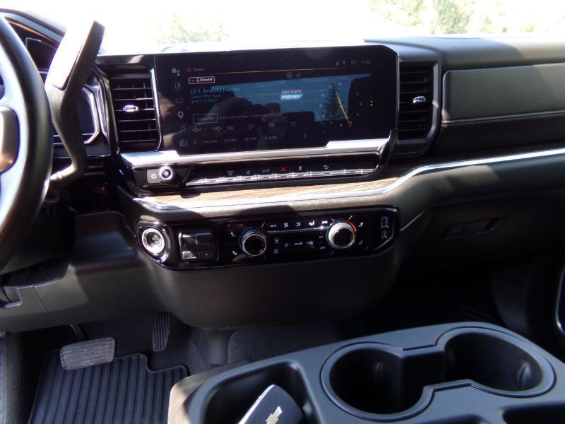 Chevrolet Silverado 2500HD LT Crew Cab Short Box 4WD 2025