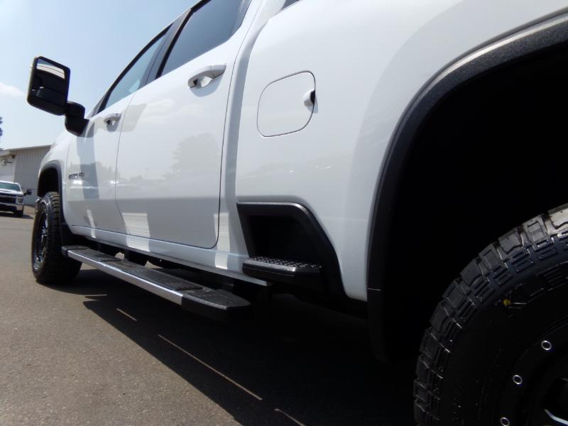 Chevrolet Silverado 2500HD LT Crew Cab Short Box 4WD 2025