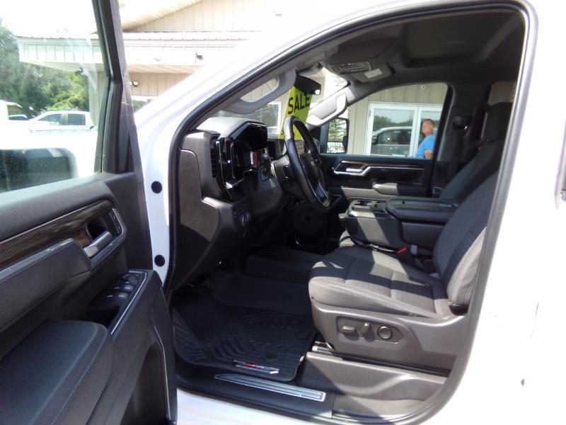 Chevrolet Silverado 2500HD LT Crew Cab Short Box 4WD 2025