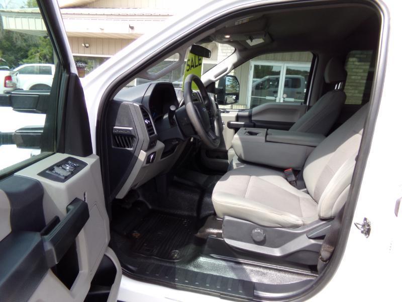 Ford F-350 SD XL Crew Cab Long Bed DRW 4WD 2022