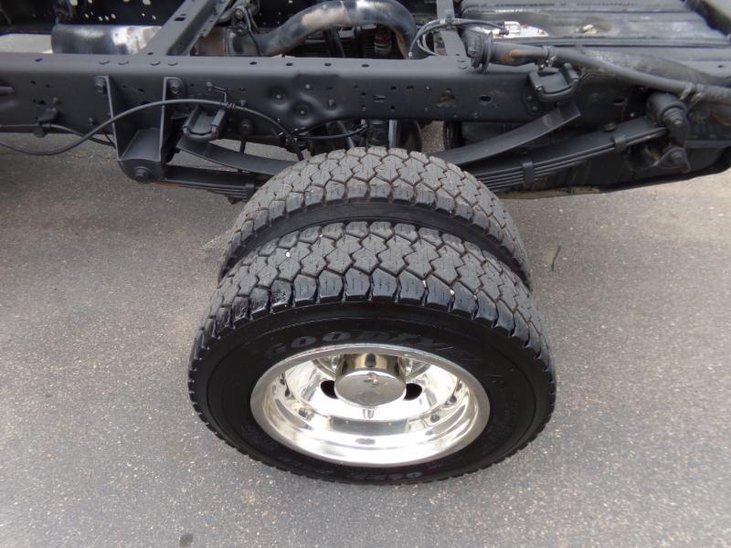 Ford F-550 Crew Cab 4WD DRW 2006
