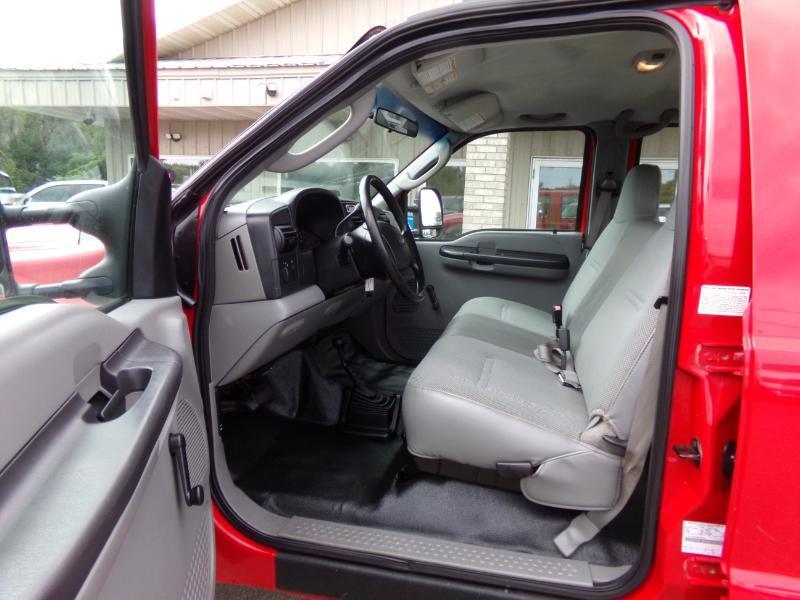 Ford F-550 Crew Cab 4WD DRW 2006