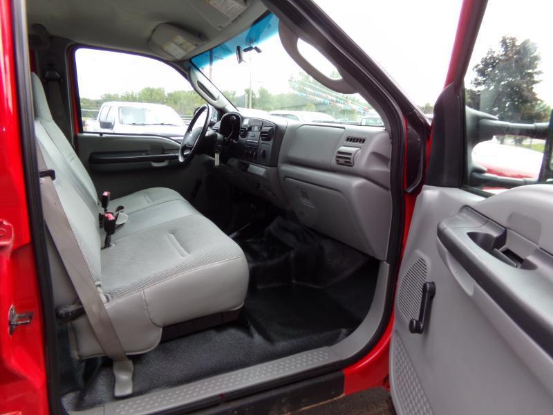 Ford F-550 Crew Cab 4WD DRW 2006