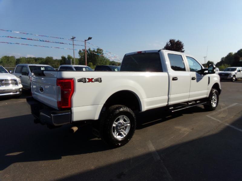 Ford F-250 SD XL Crew Cab Long Bed 4WD 2017