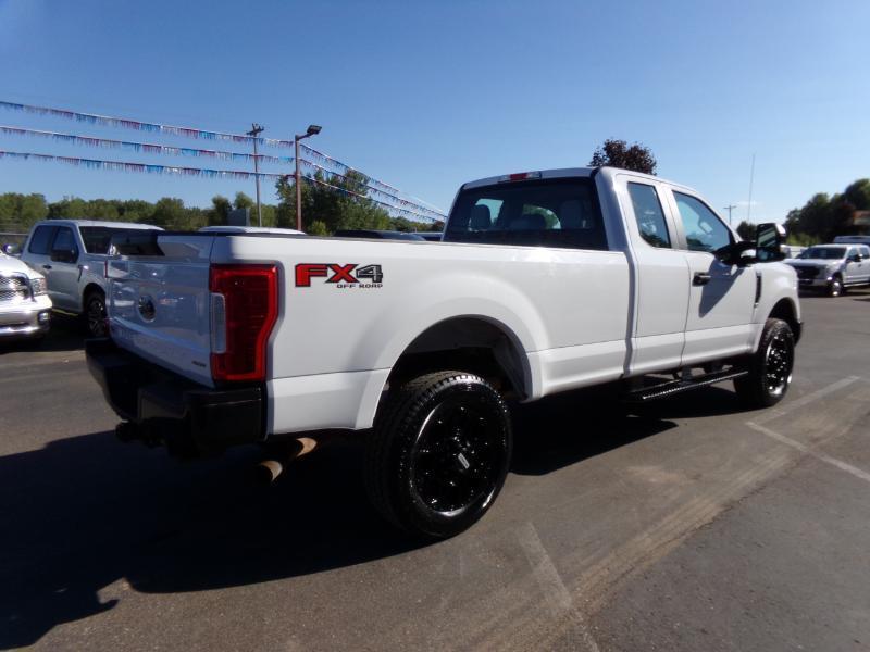 Ford F-250 SD XL SuperCab LWB 4WD 2019