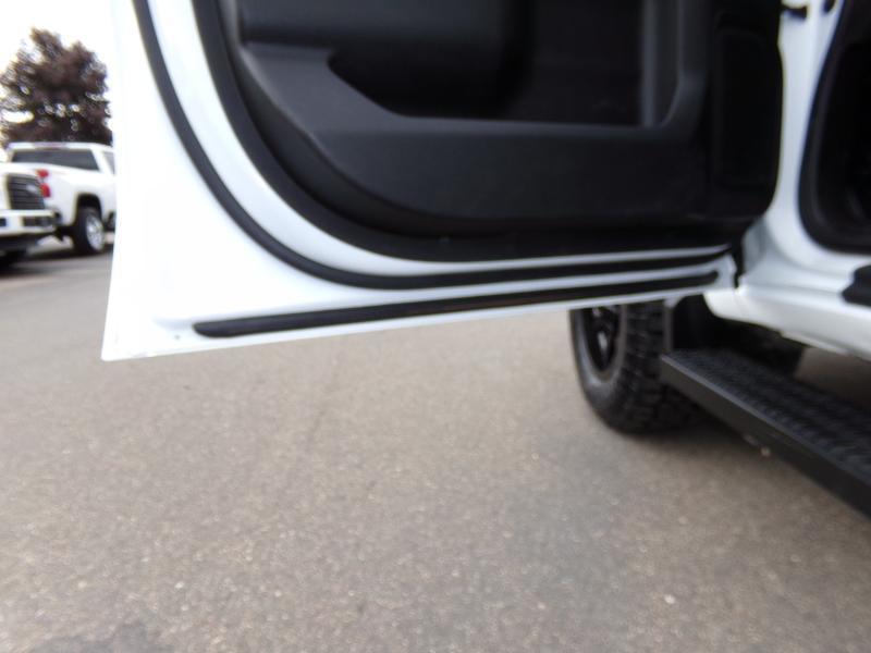 GMC Sierra 2500HD Pro Crew Cab 4WD SB 2022