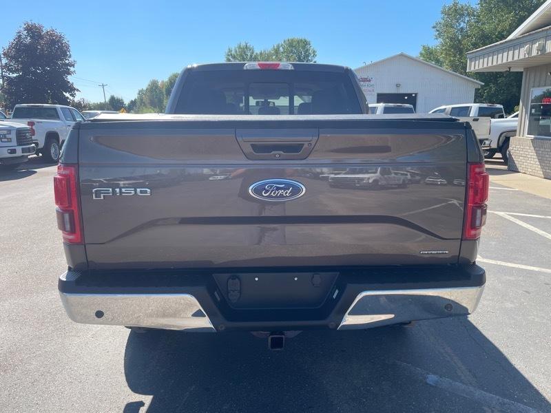 Ford F-150 4WD SuperCrew 145" Lariat 2015