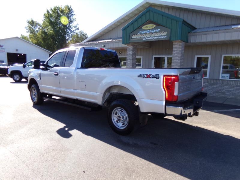 Ford F-250 SD XL SuperCab LWB 4WD 2018