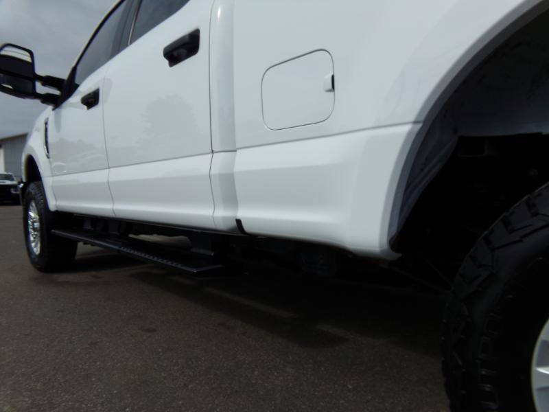 Ford F-250 SD XLT Crew Cab 4WD 2021