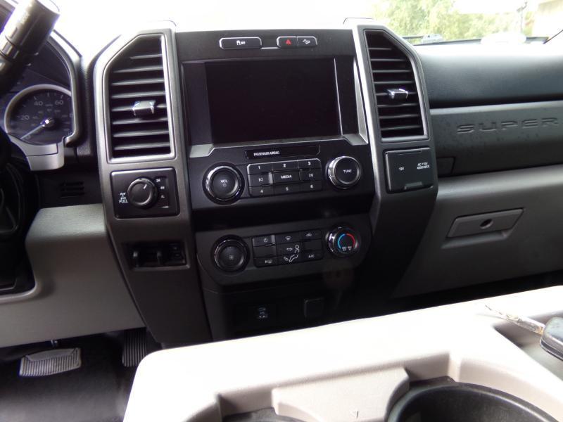 Ford F-250 SD XLT Crew Cab 4WD 2021