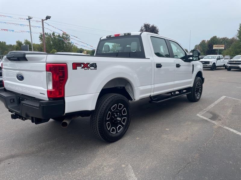 Ford F-250 SD XL Crew Cab Short Bed 4WD 2019
