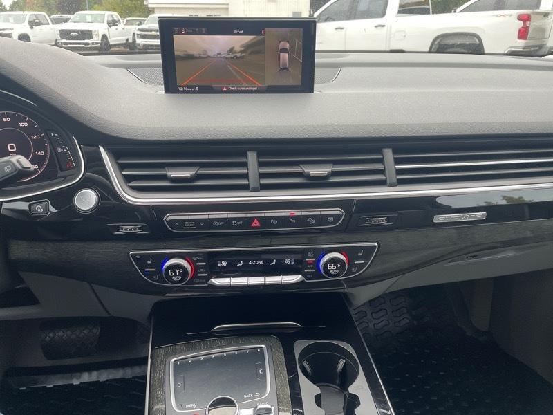 Audi Q7 photo 10